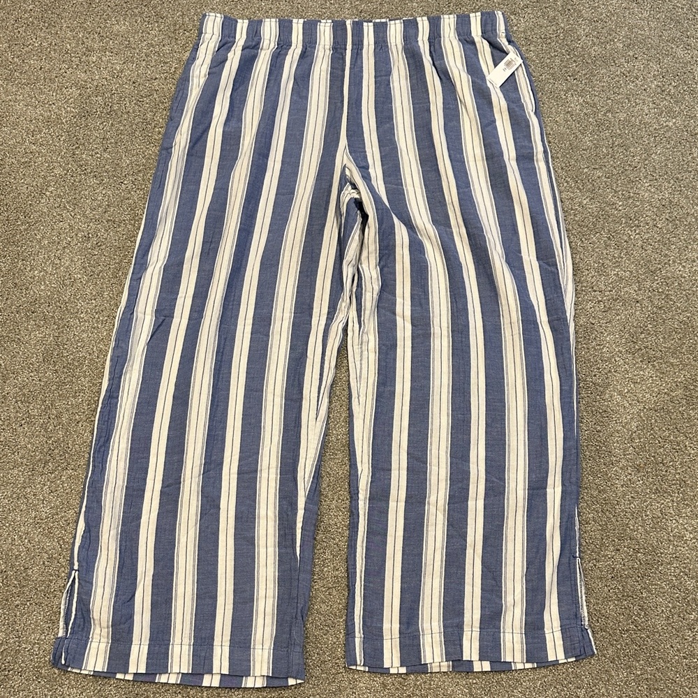 NWT Old Navy Striped Women’s Linen Bottoms in Blue and White (Tall)